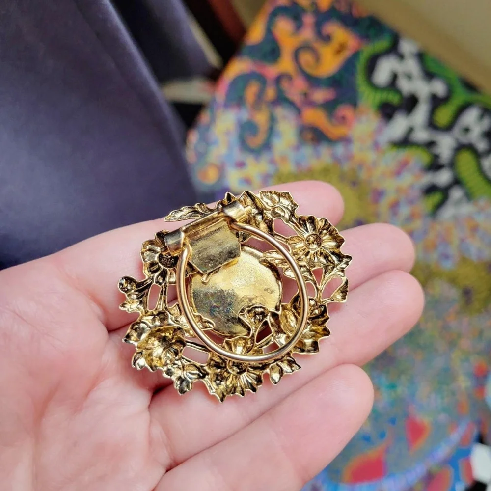 Vintage Ornate Gold Rhinestone Floral Scarf Clip